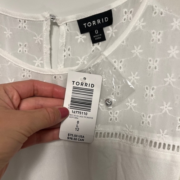 Torrid NWT Eyelet Top Key Hole Neck Dress - Picture 2 of 9